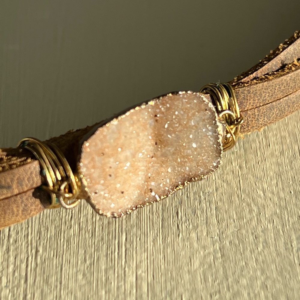 Brown leather adjustable druzzy bracelet with snap closure